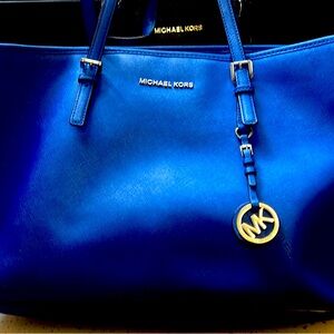 Michael Kohrs 2 pocket purse/laptop xl tote